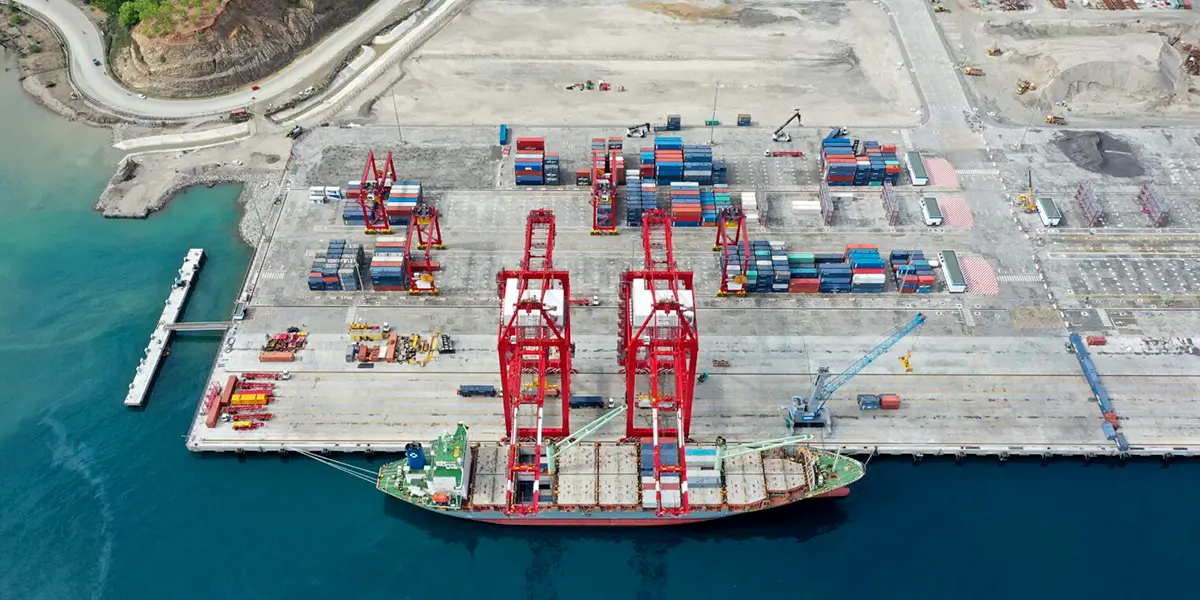 Bongkar Muat Pelabuhan Tibar Bay Timor-Leste
