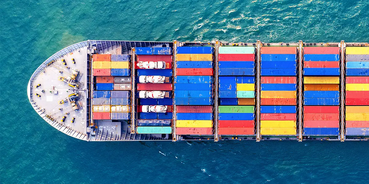 Kapal Muat Alat Berat dan Kargo Oversize